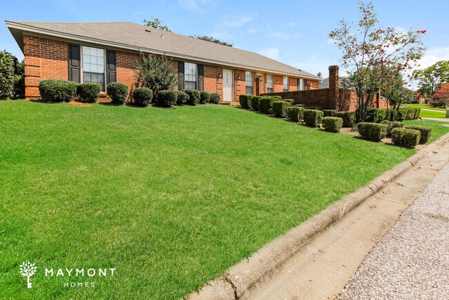 Spacious 5 Bedroom in Montgomery - Spacious 5 Bedroom in Montgomery House