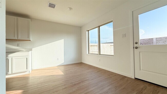 Photo - 1122 Rustic Willow Dr