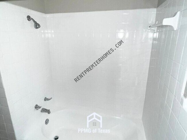 Photo - 404 Verona Ave