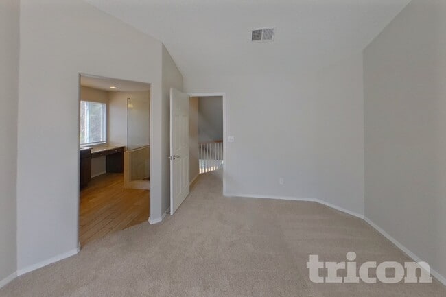 Photo - 656 Golden Eagle Dr