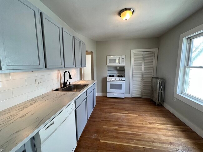 Photo - 19 Curtis St Unit 2