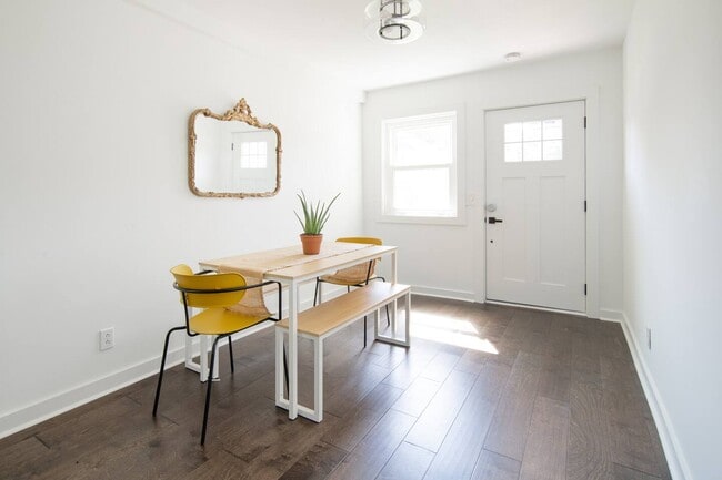 Photo - 707 N 2nd St