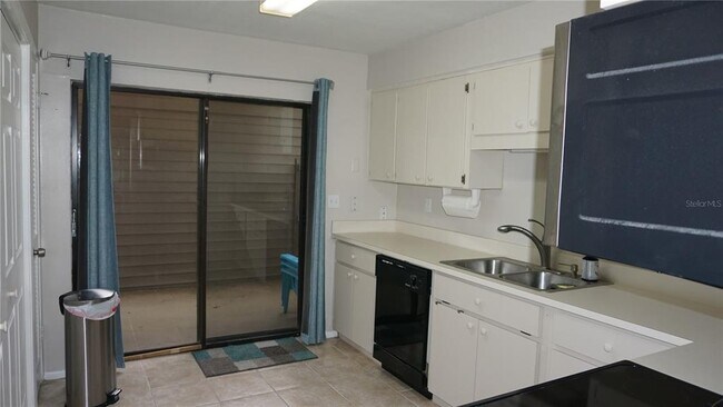 Photo - 13012 Wedgewood Way Unit A