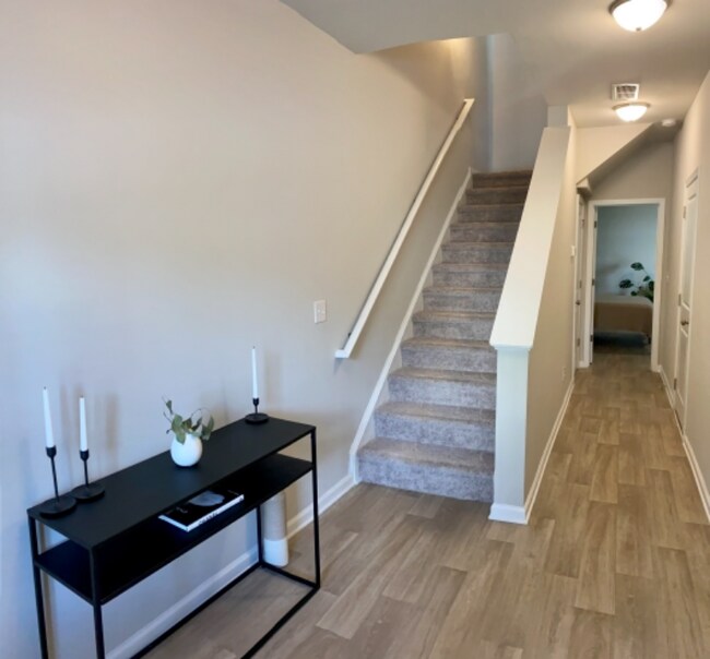 Photo - 3141 Meadowstone Ln SW