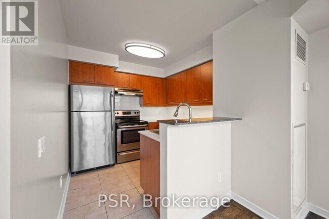Photo - 515 Rosewell Ave Unit 309