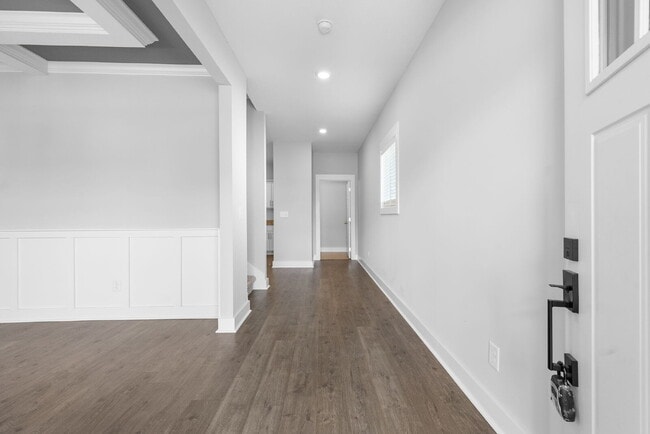 Photo - Beautiful 4 Bedroom, 2.5 Bath Home for Rent!