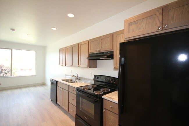 Building Photo - 110 Colorado Ave