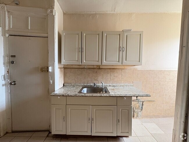 Building Photo - 46 Saint Pauls Ave Unit 2R Rental