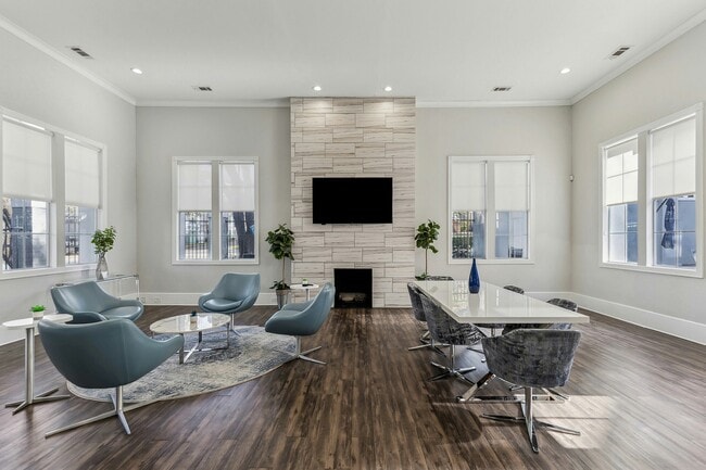 _d8a0016 - Riviera at West Village