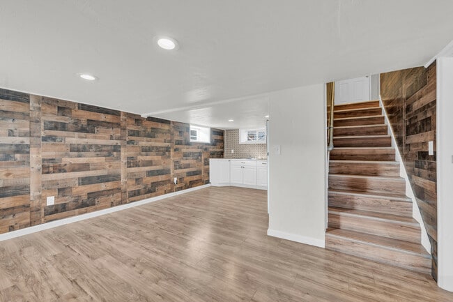 Photo - 202 S Middleton Rd