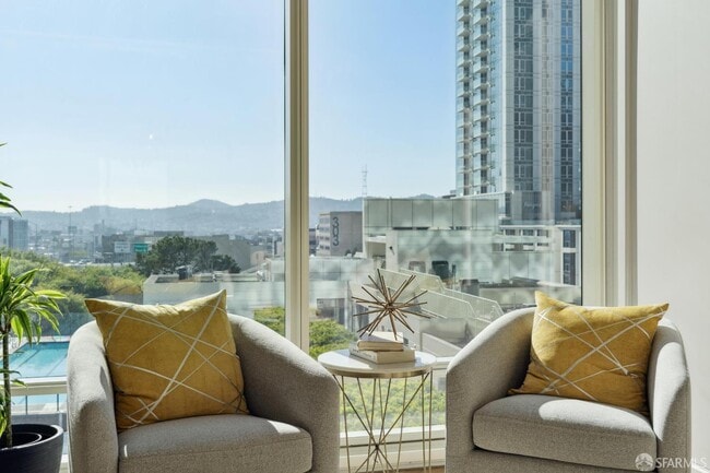 Photo - 401 Harrison St