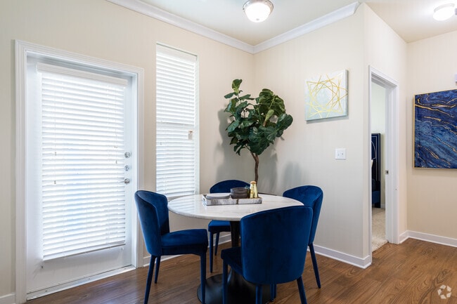 1BR, 1BA - 751SF - Sierra Ridge