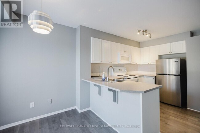 Photo - 292 Cresthaven Dr