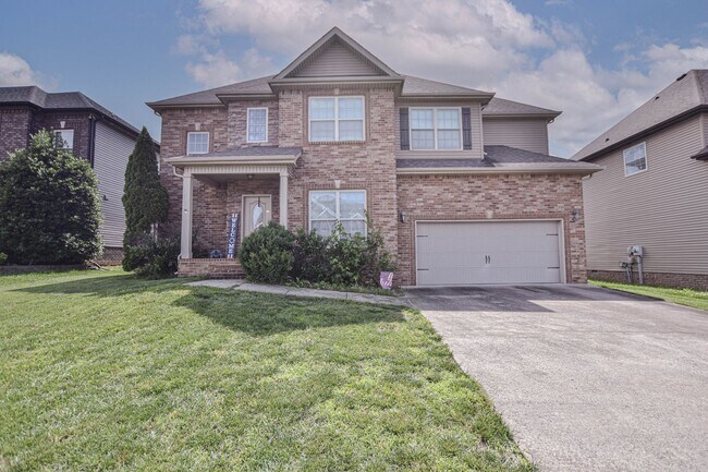 Pet Friendly Three Bedroom with Bonus! - Pet Friendly Three Bedroom with Bonus! House