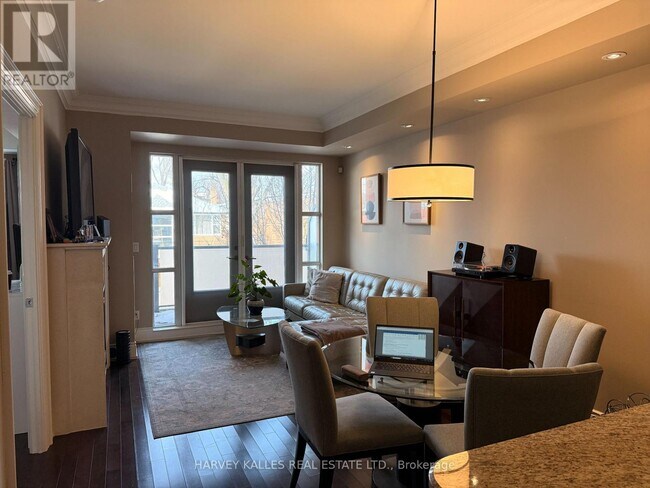 Photo - 1717 Avenue Rd Unit 317