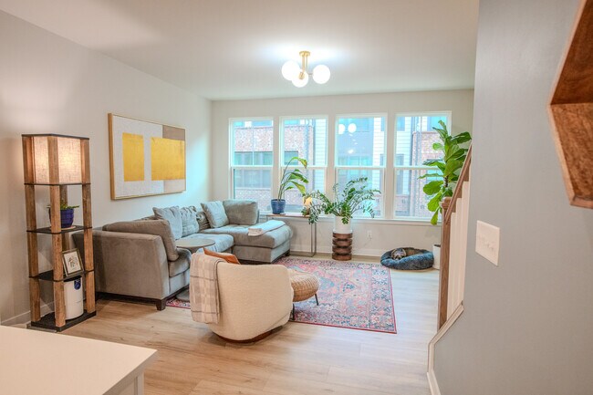 Photo - 117 Millsbee Ln