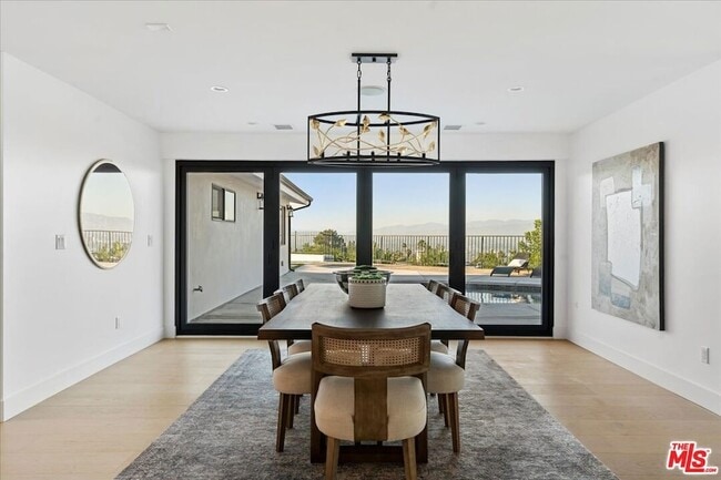 Photo - 15655 Castlewoods Dr