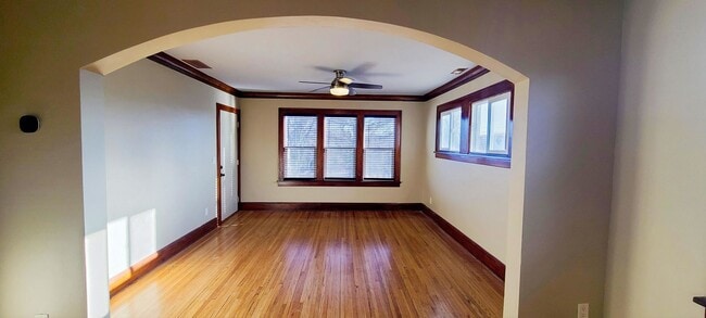 Photo - Charming 2 bedroom, 1 bathroom upper-level duplex in Saint Paul Unit 1