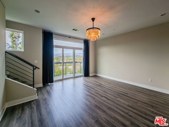 Photo - 2753 Waverly Dr Unit 1103