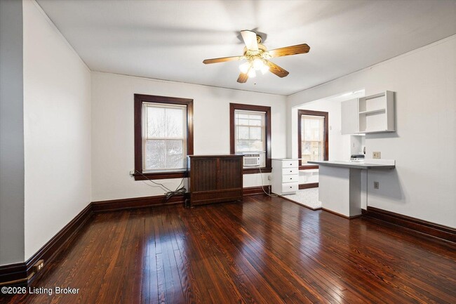 Photo - 1401 E Breckinridge St Unit 4