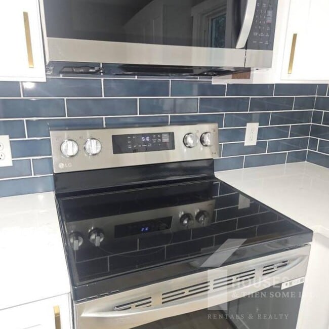 Photo - 511 Hampton Ave