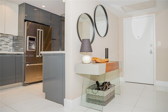 Building Photo - 3375 N Country Club Dr Unit 205