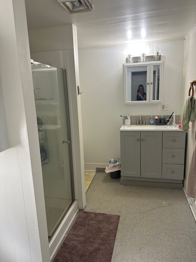 Photo - 405 W Green St