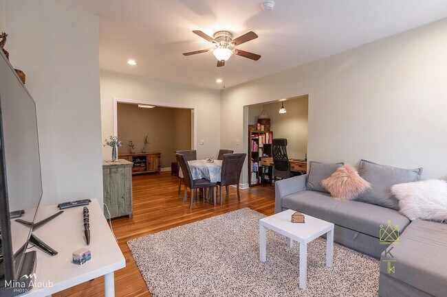 Photo - 1404 Commonwealth Ave Unidad 5 Rental