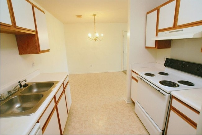 Photo - Cottonwood Estates