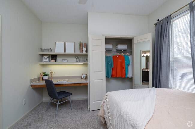 4BR, 4BA - 1,442SF - Bedroom - Clemson Edge