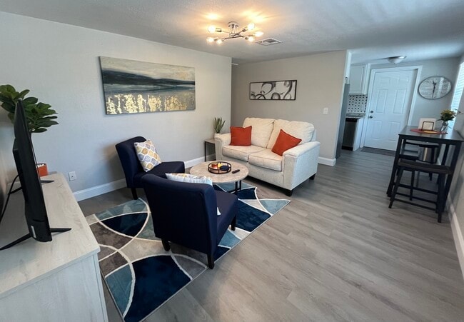 Photo - 607 Lyndhurst St Unit 607