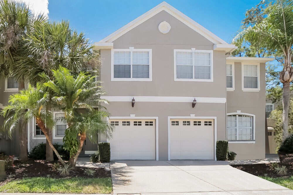 Photo - 740 Vallance Way NE