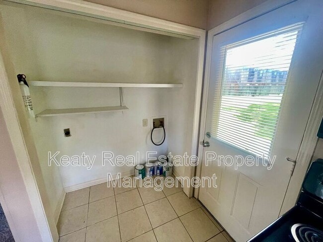 Photo - 418 Failla Rd