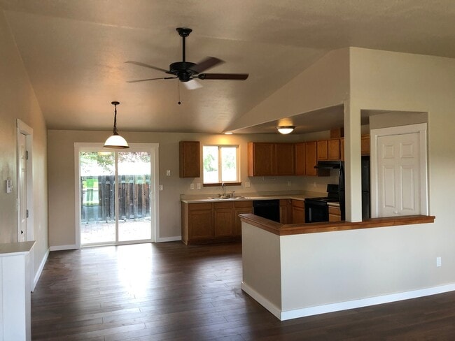 Photo - 3435 SW Pumice Ave