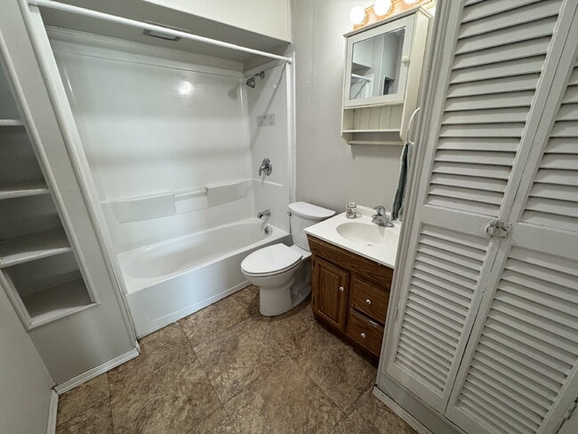 Photo - A MUST-SEE HOME IN SPRINGFIELD 2 BEDROOM 1 BATH GEM!