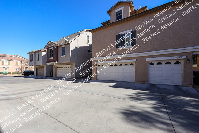 Photo - 4057 E Windsor Dr