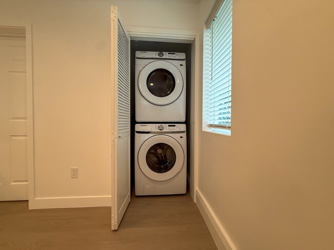 Photo - 6030 Colfax Ave Unidad 1