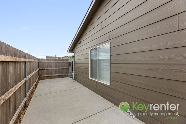 Photo - E 69th Ct N Duplex Unit 1901