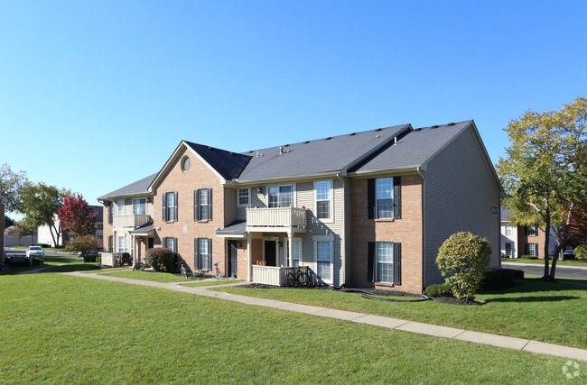 Photo - 160 - TUTTLE PARKE AT THE CROSSING