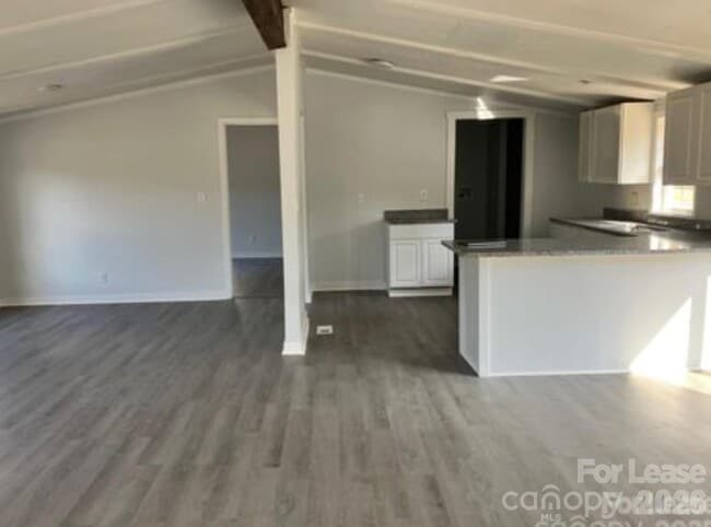 Photo - 141 Little Country Ln