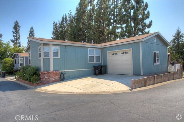 Building Photo - 2851 Rolling Hills Dr Rental