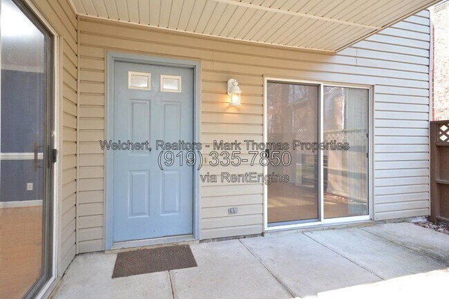 425 Summerwalk Cir