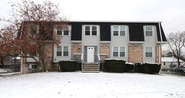 Building Photo - 310 E Edgewood Dr Unit 4