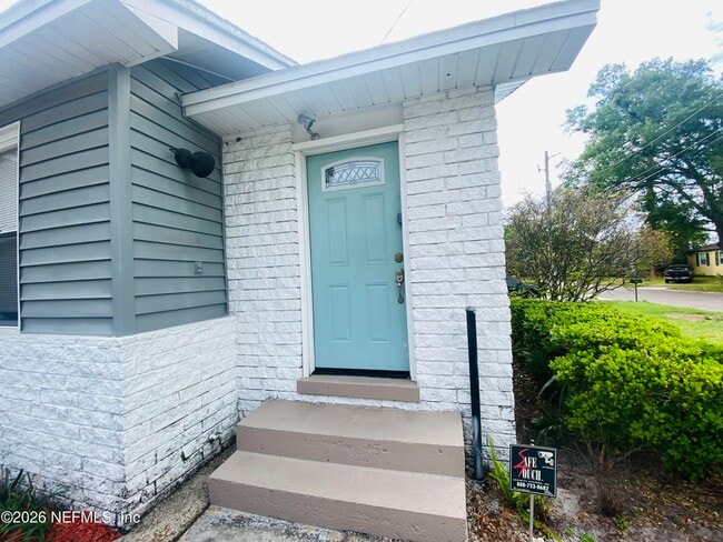 Photo - 4808 Lawnview St