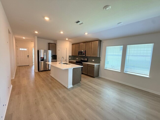 Photo - 5000 Stockton Ln