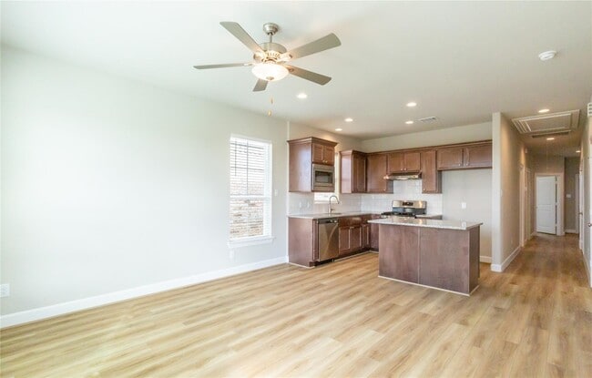 Photo - 1016 Tillman Ln