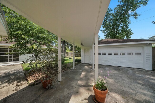 Photo - 719 Thornwood Dr