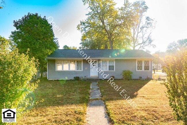 Building Photo - 4814 Blum Dr