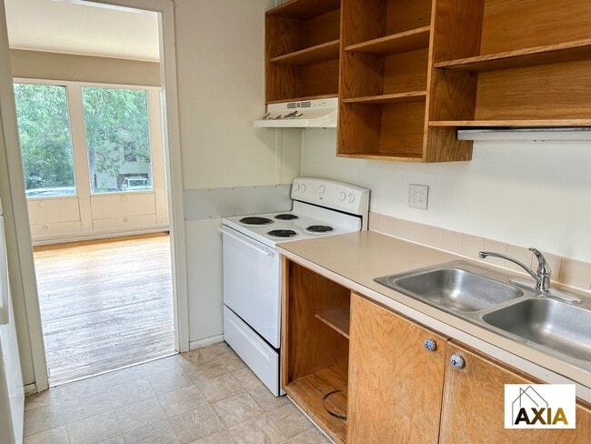 Photo - Million Dollar Views for Fall Pre-Lease!