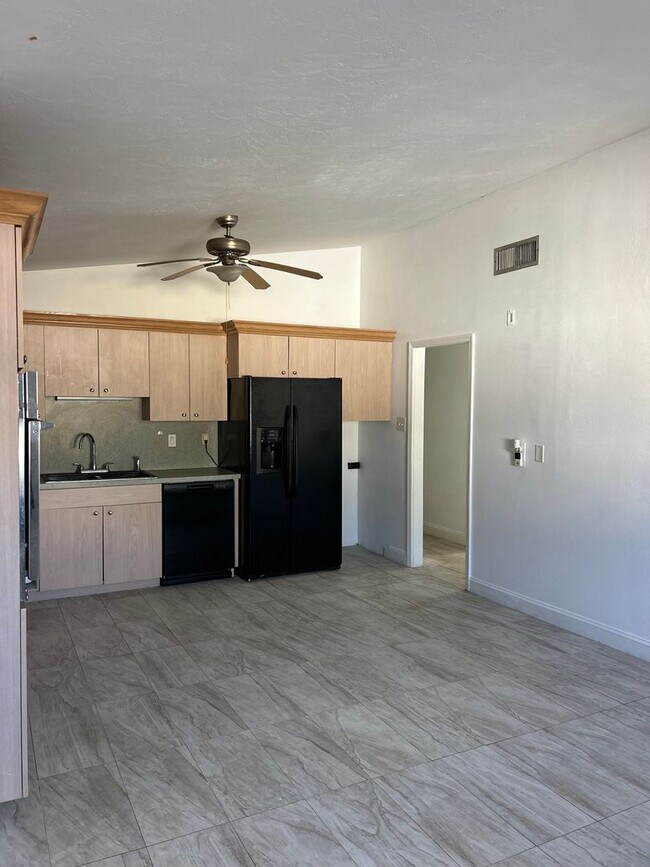 Photo - 4 Bedroom House plus Bonus Room Unit 3635 Lalani Blvd